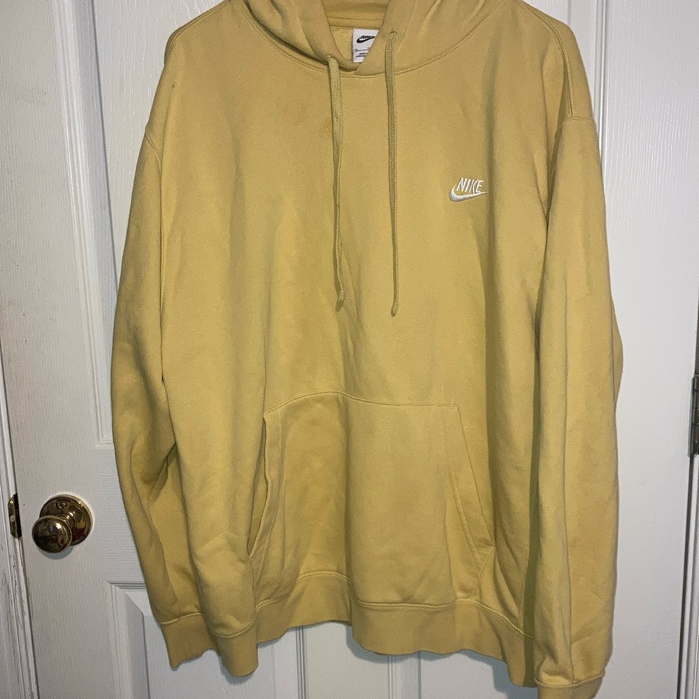Soft yellow men’s Nike hoodie